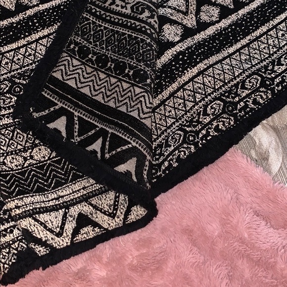 H&M Print Mini Skirt- Size 12 - Picture 3 of 8